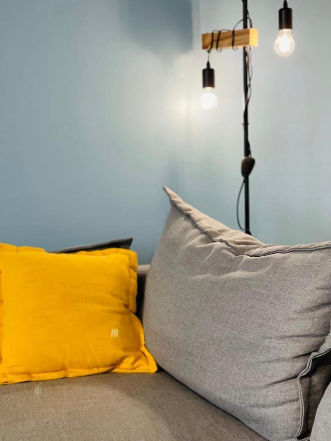 Bright Apartment In A New Building With Garage Tours Eksteriør billede