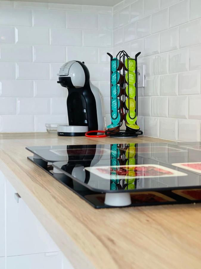 Bright Apartment In A New Building With Garage Tours Eksteriør billede